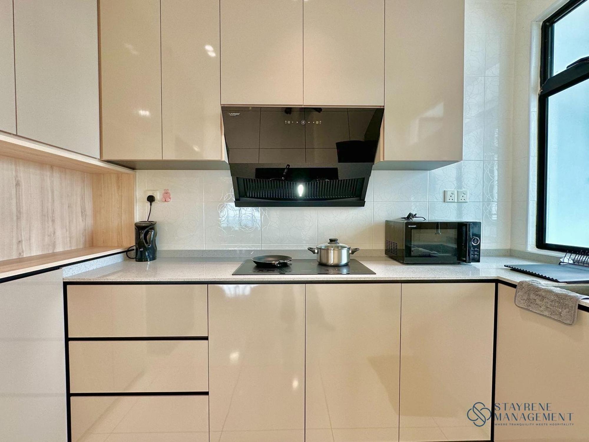 Apartment The Platino Near Paradigm Mall By Stayrene