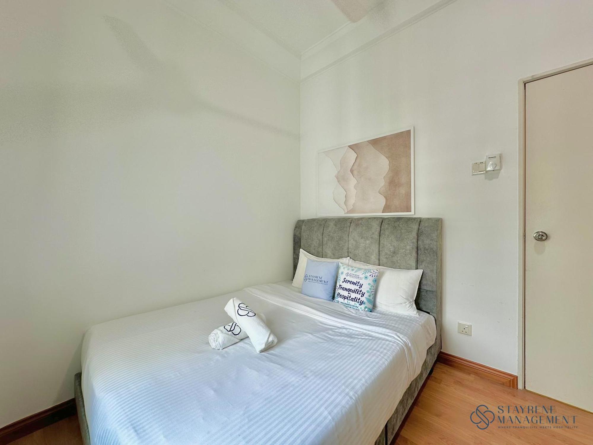 The Platino Near Paradigm Mall By Stayrene Apartment *