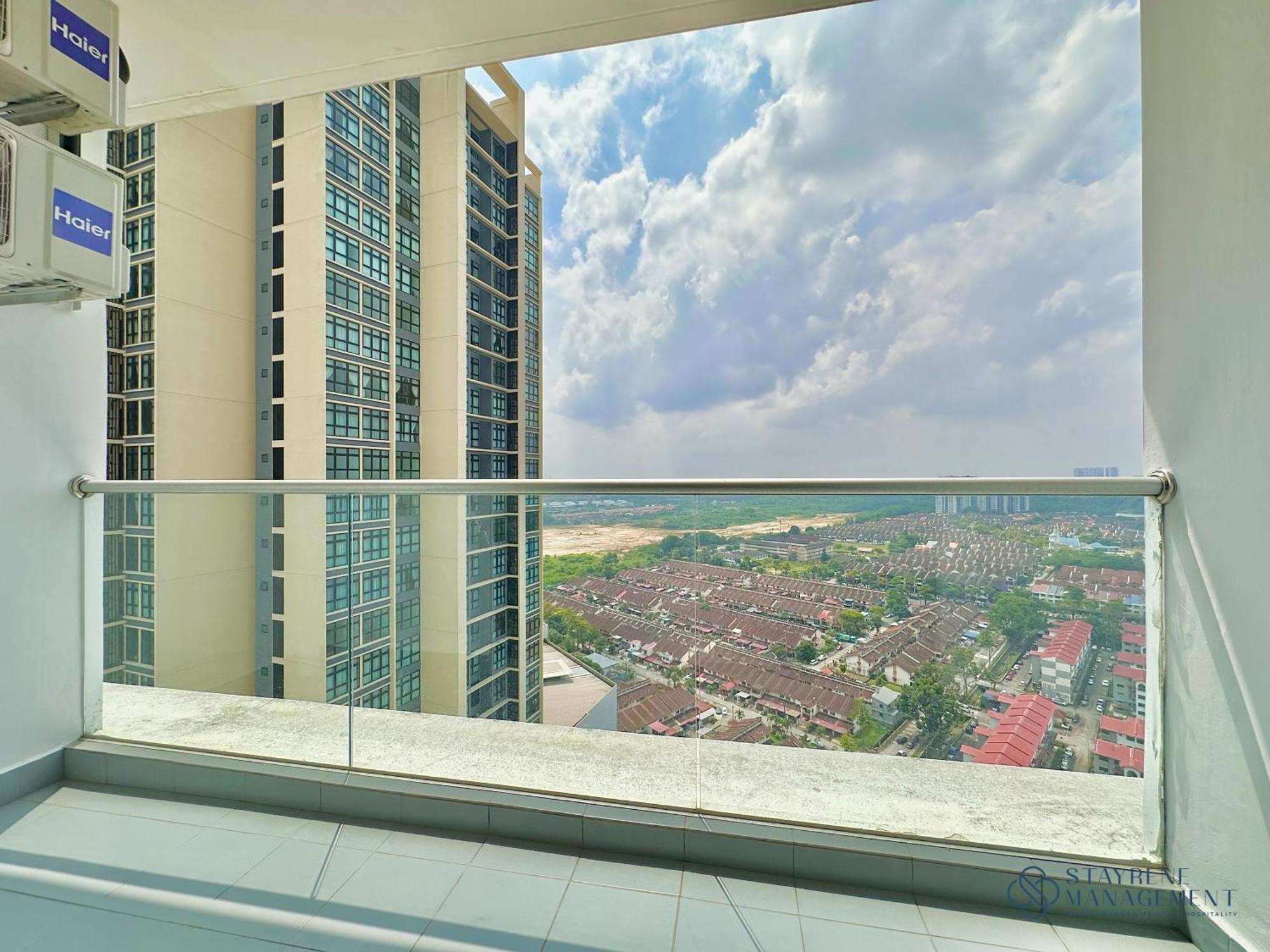 Apartment The Platino Near Paradigm Mall By Stayrene Johor Bahru