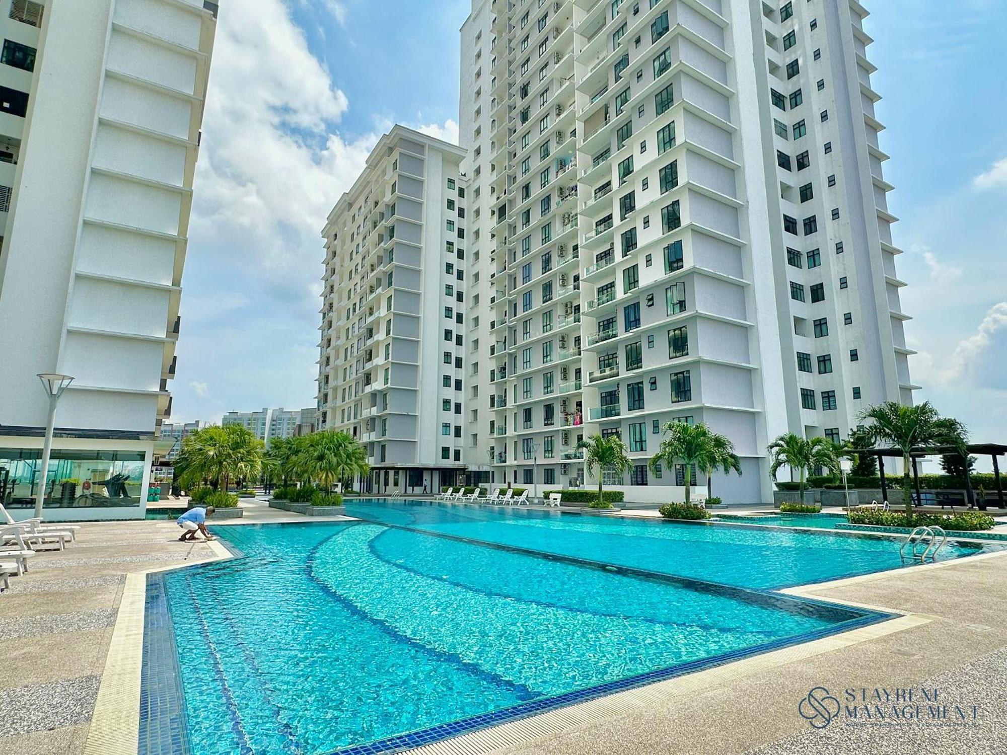 The Platino Near Paradigm Mall By Stayrene Johor Bahru