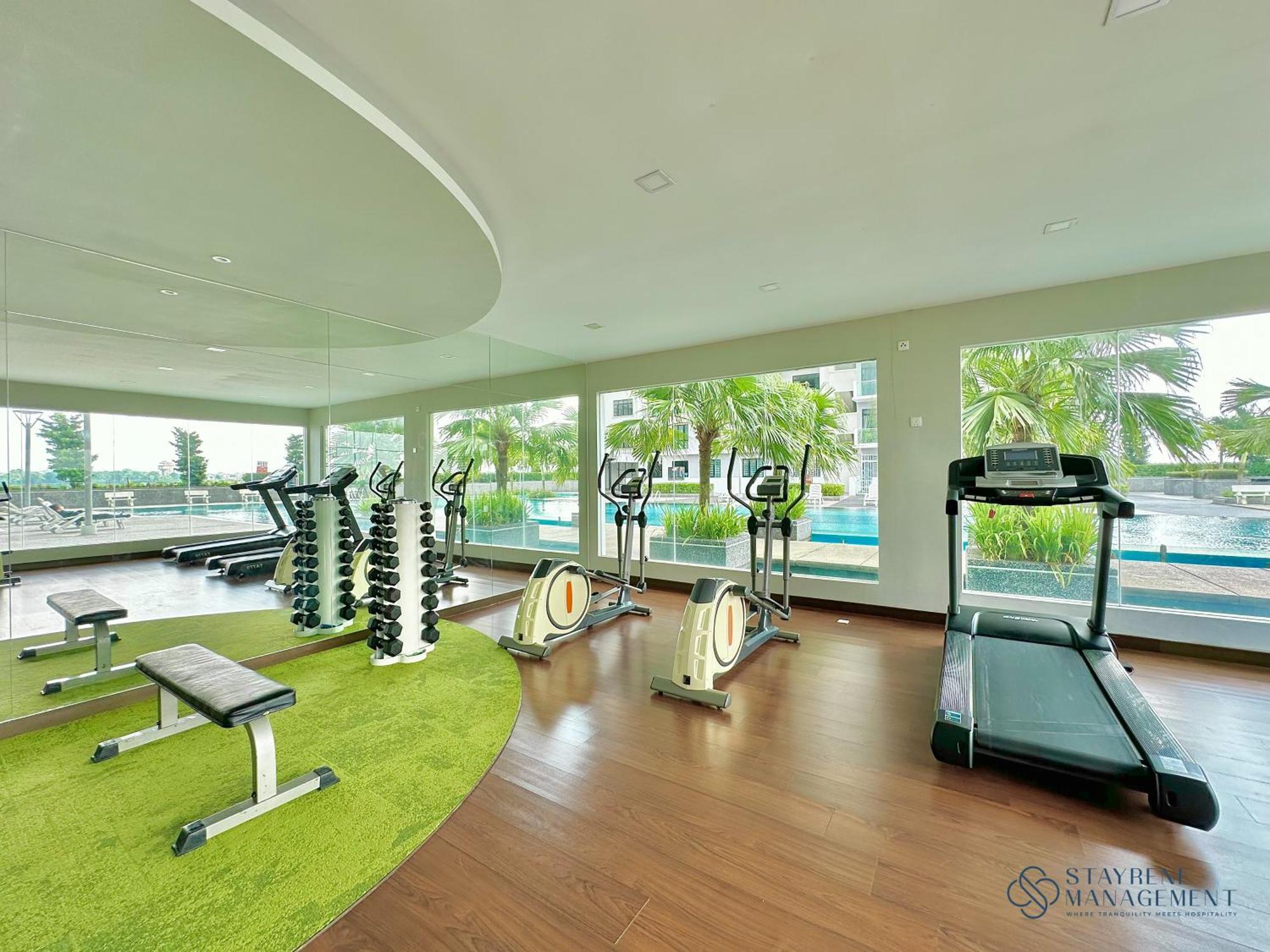 Apartment The Platino Near Paradigm Mall By Stayrene *